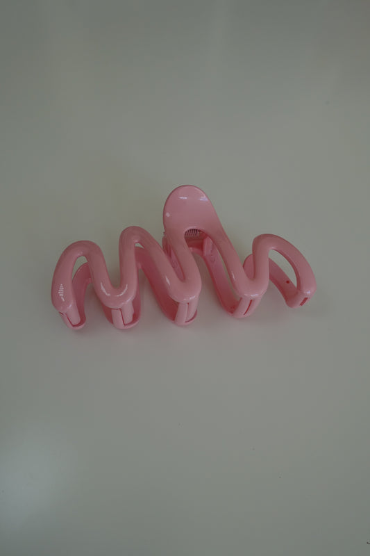 Light Pink Waved Hair Claw Clip