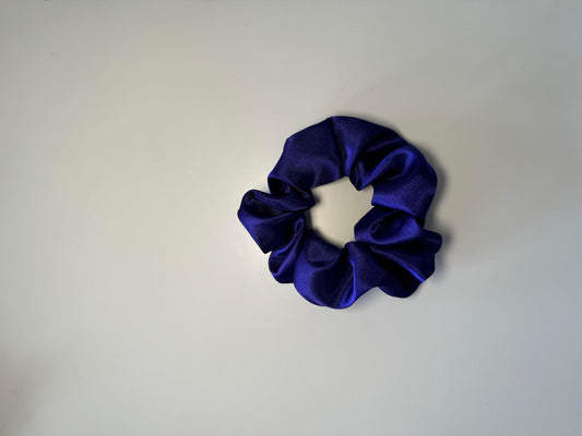 Violet Scrunchie- M