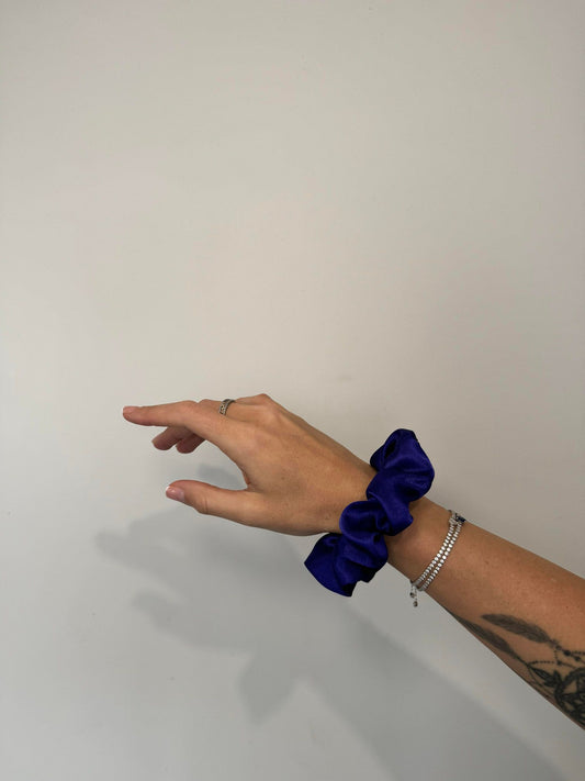 Violet Scrunchie- M