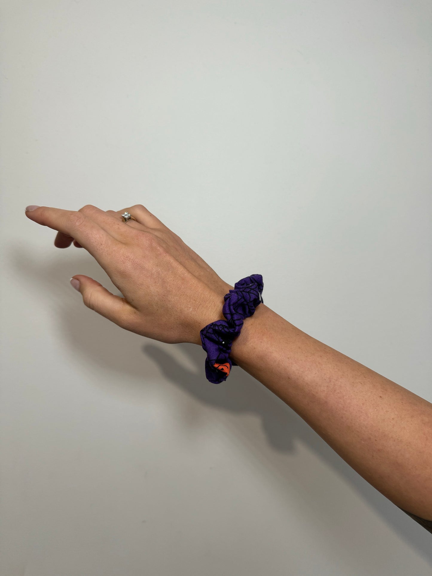 Halloween Scrunchie- Mini