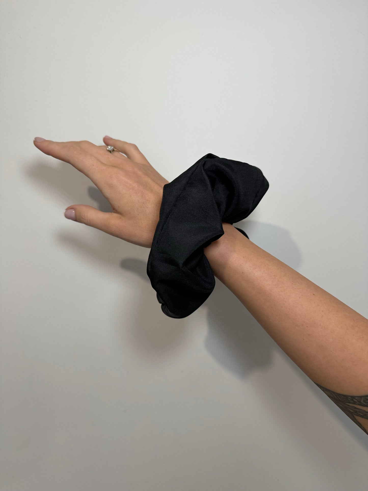 Black Cotton Scrunchie- M